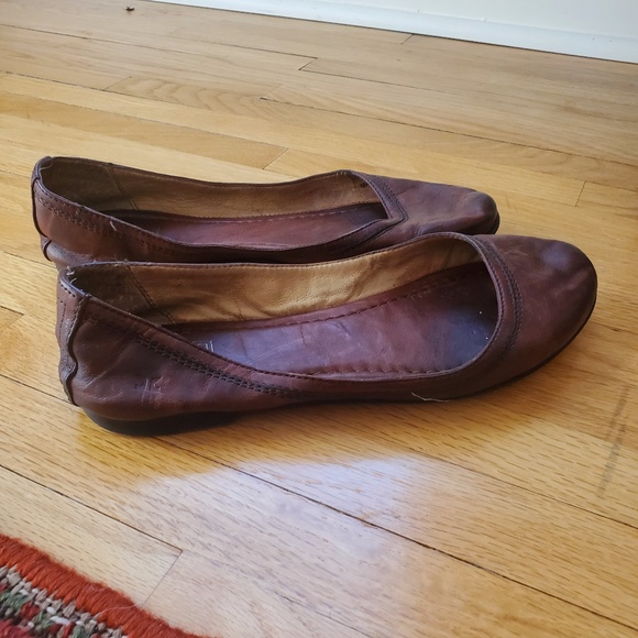 Frye Brown Flats sz 7 - Picture 5 of 6